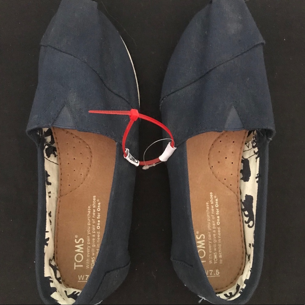*NWOT* Navy TOMS